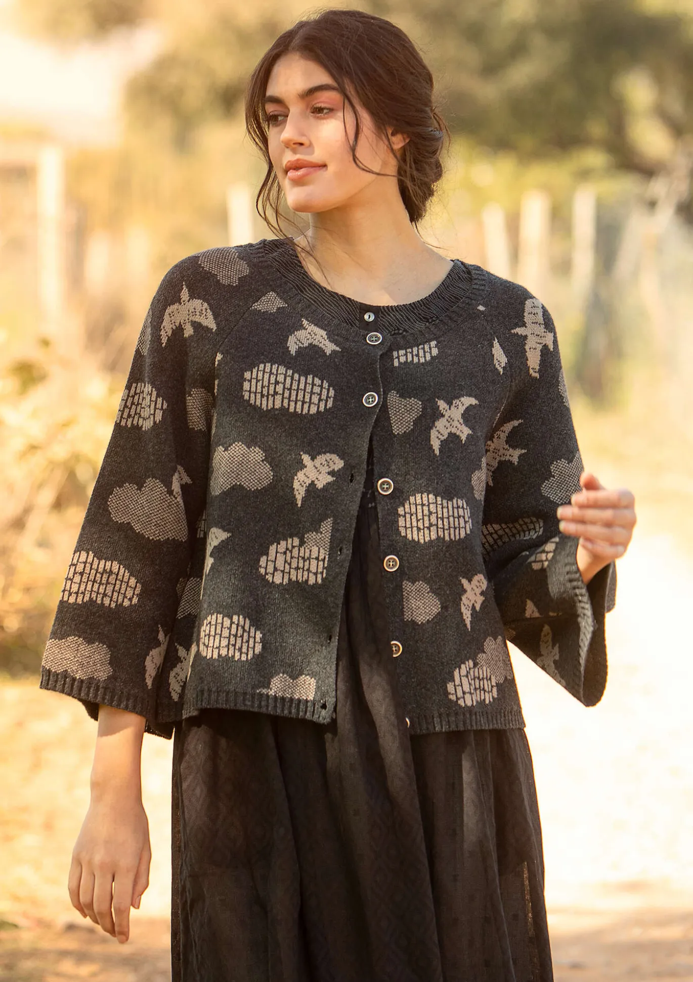 Strickjacke „Flyttfågel“ aus Recycling-Wollmischung/Recycling-Baumwolle
